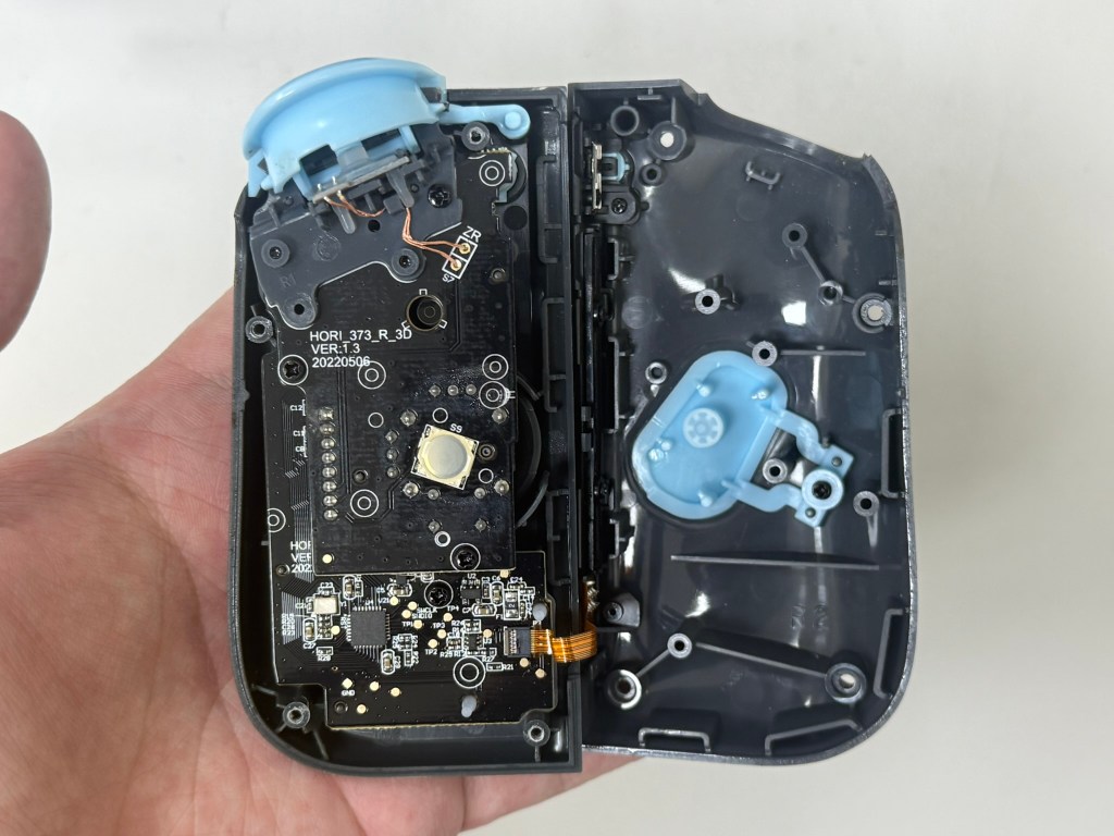 【HORI】分體式控制器 耿鬼 特仕版 NSW-411A 右手&nbsp;拆解