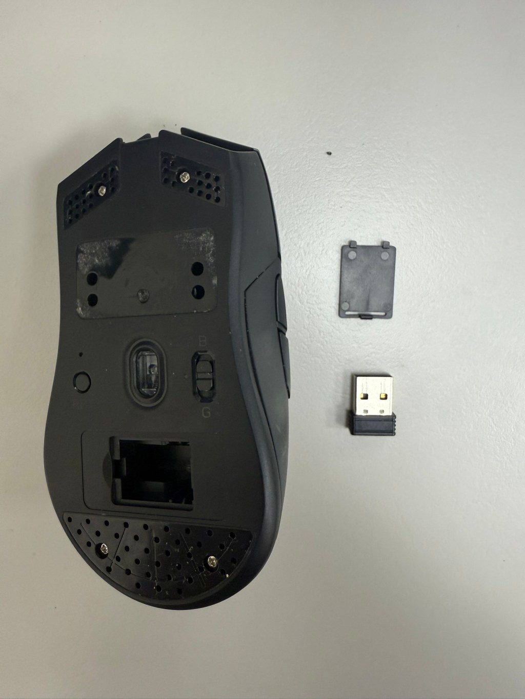 【iRocks】M31R 無線電競滑鼠 完整拆解