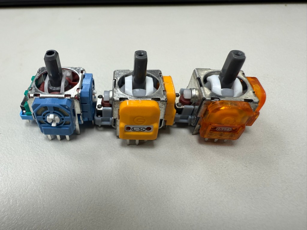 【資訊】碳膜搖桿 & 霍爾搖桿 & TMR磁阻搖桿！沒有所謂的永不飄移